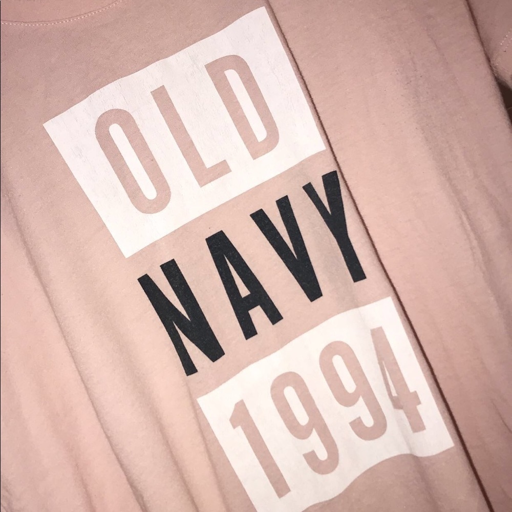 Old navy shirt says XS but can fit a M